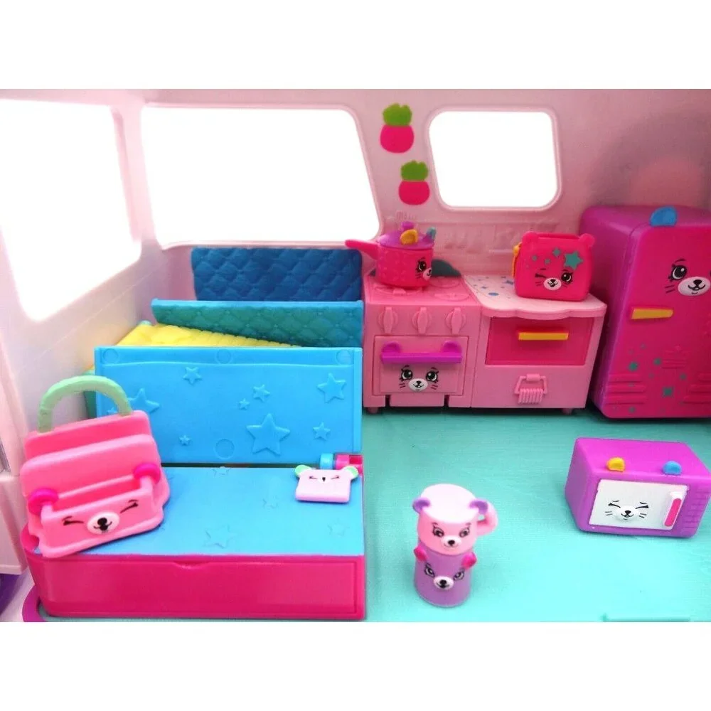 Shopkins air‎ Shoppies Dolls Air Skyanna's Jet Plane Airplane Camper and car
